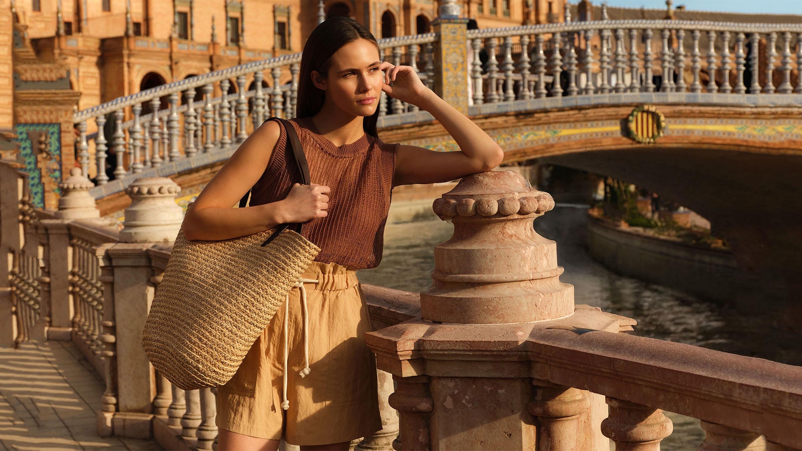 YAYA editorial view